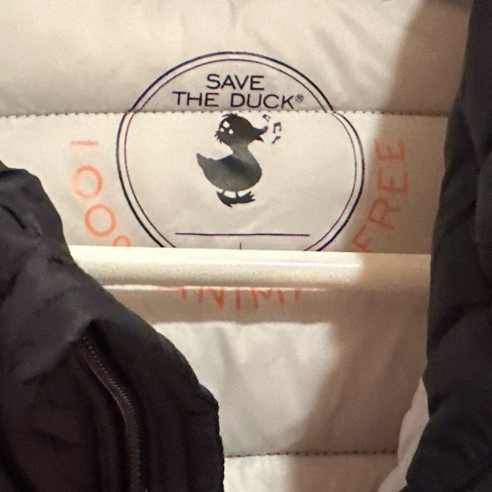 Save The Duck Women’s Plumtech Vegan Puffer Jacket Size L - Picture 2 of 5